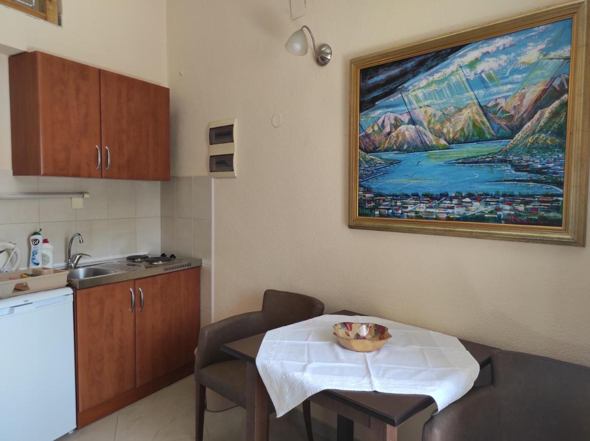 Gudelj Apartments ペラスト エクステリア 写真