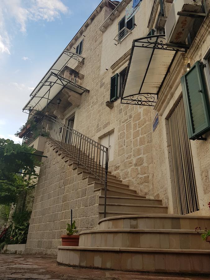 Gudelj Apartments ペラスト エクステリア 写真