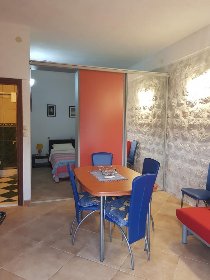 Gudelj Apartments ペラスト エクステリア 写真